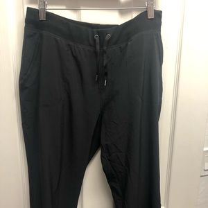 Athleta pants joggers type black